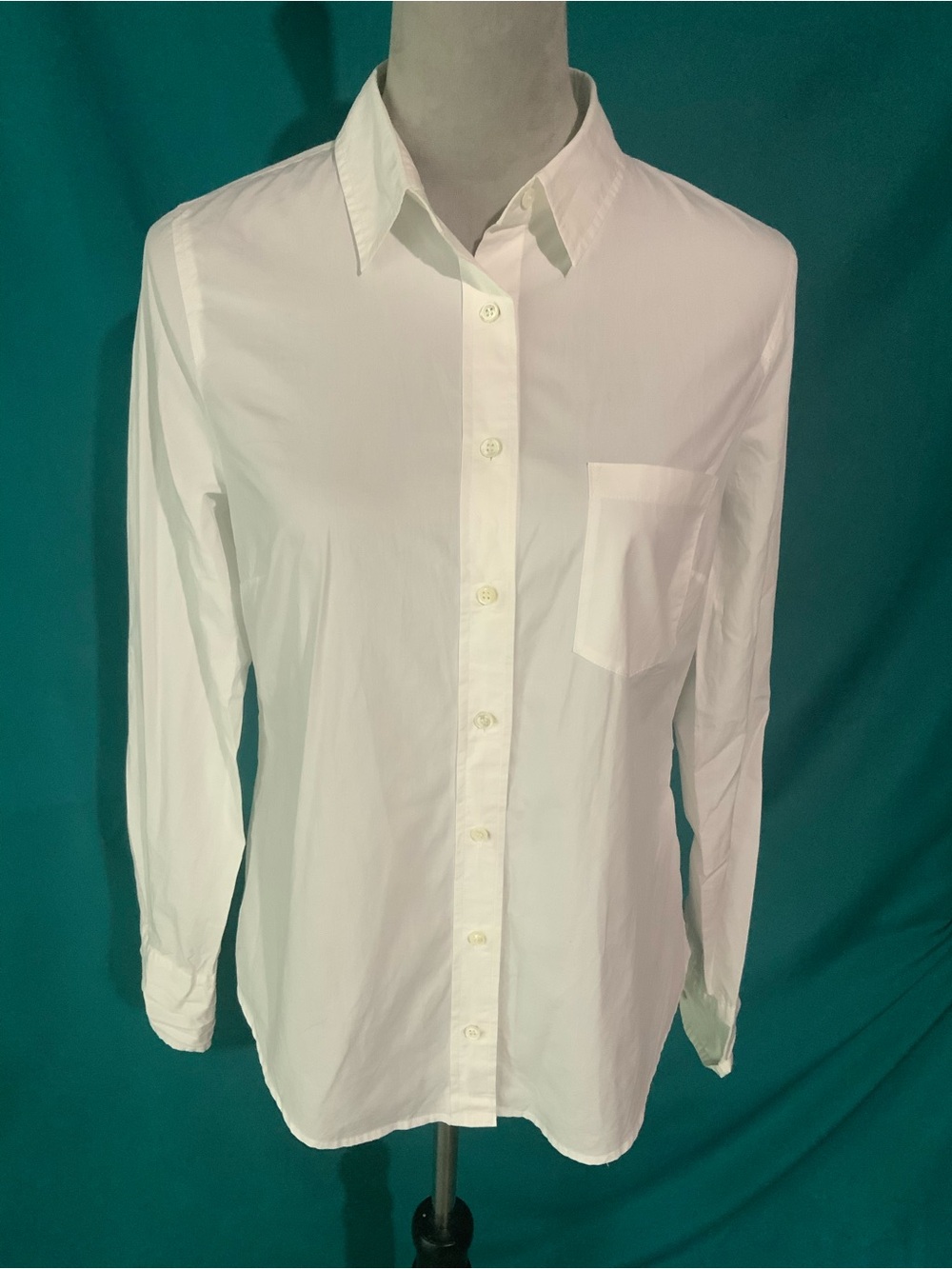 J.CREW PERFECT SHIRT, SLIM-FITTING PROFILE, WAIST-DEFINING LINE, LONG SLEEVED